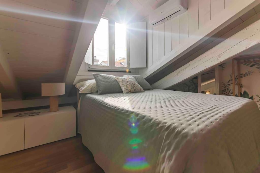 Apartamento La Tana Del Bianconiglio - Rabbit Hole Milán Exterior foto