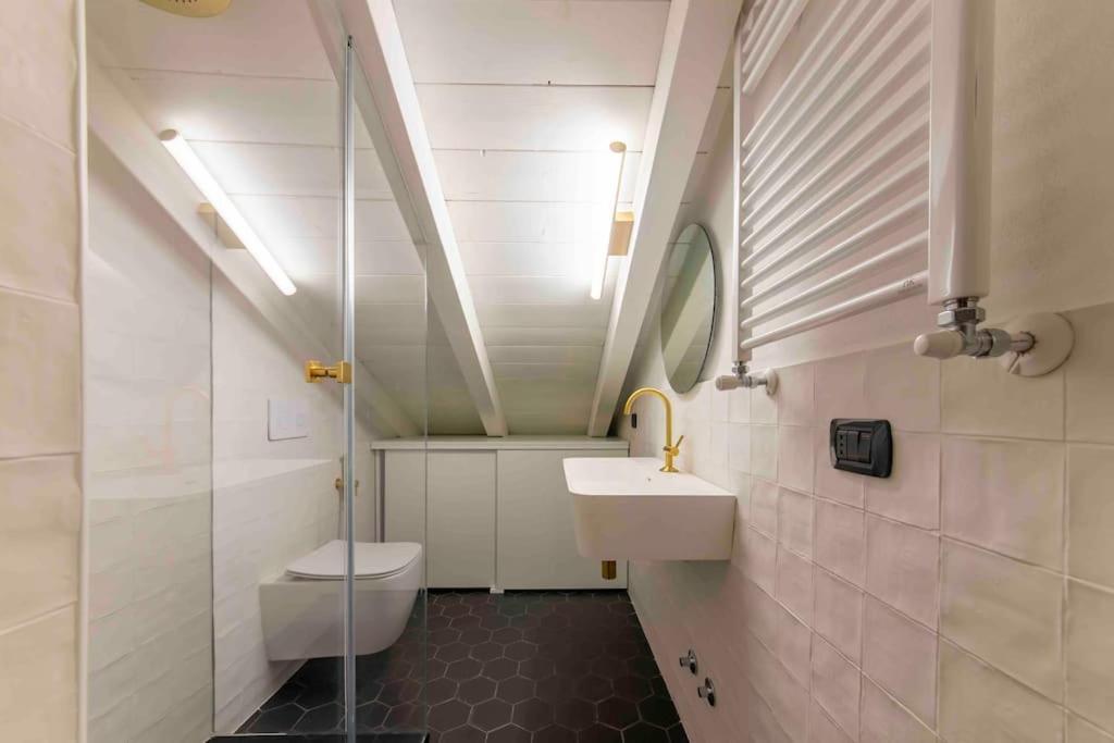 Apartamento La Tana Del Bianconiglio - Rabbit Hole Milán Exterior foto