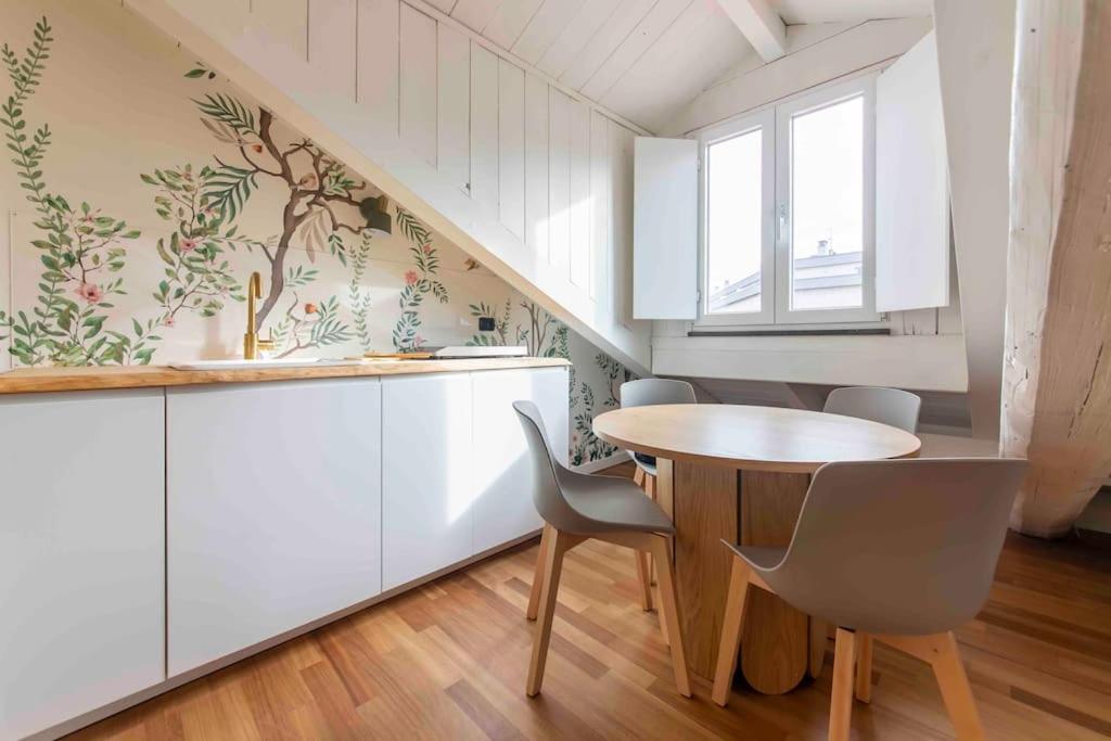 Apartamento La Tana Del Bianconiglio - Rabbit Hole Milán Exterior foto